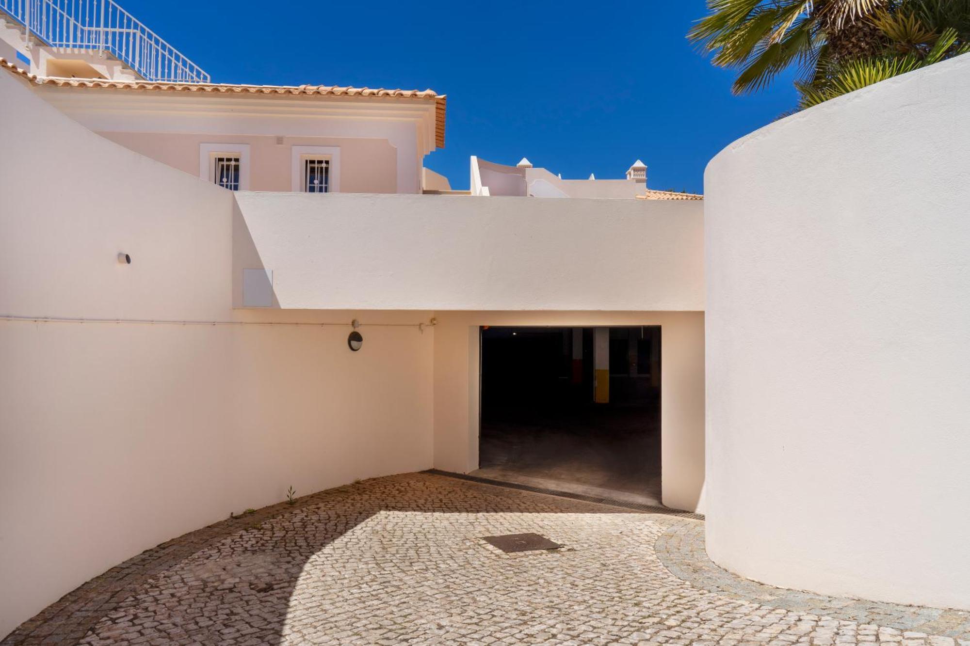 Appartement No Baia Village Com Piscina